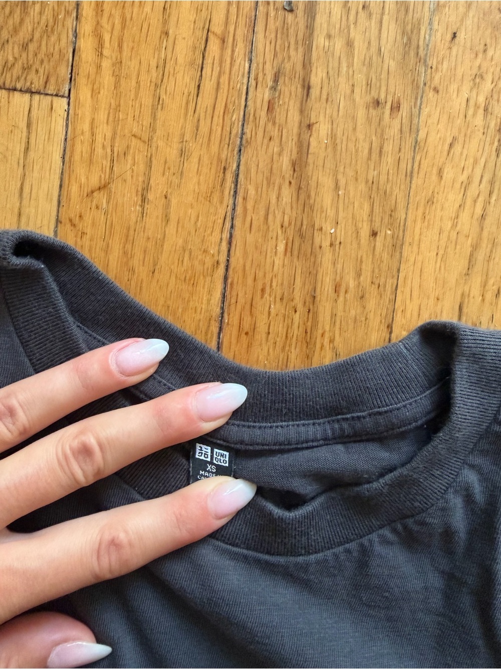 Uniqlo Gray Tee - Picture 2 of 3